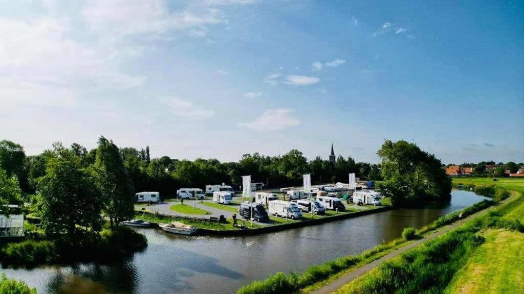 Tiny House Aan Het Water Op De Appelhof Villa Wommels Exterior foto